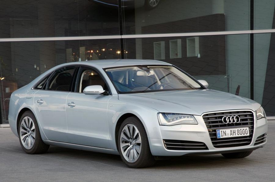  Audi A8 Hybrid (D4) 2011 года  (WW) (фото 39 из 67)